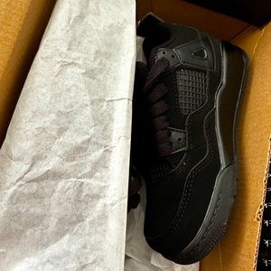 Midnight black Jordan 4s retro 11c